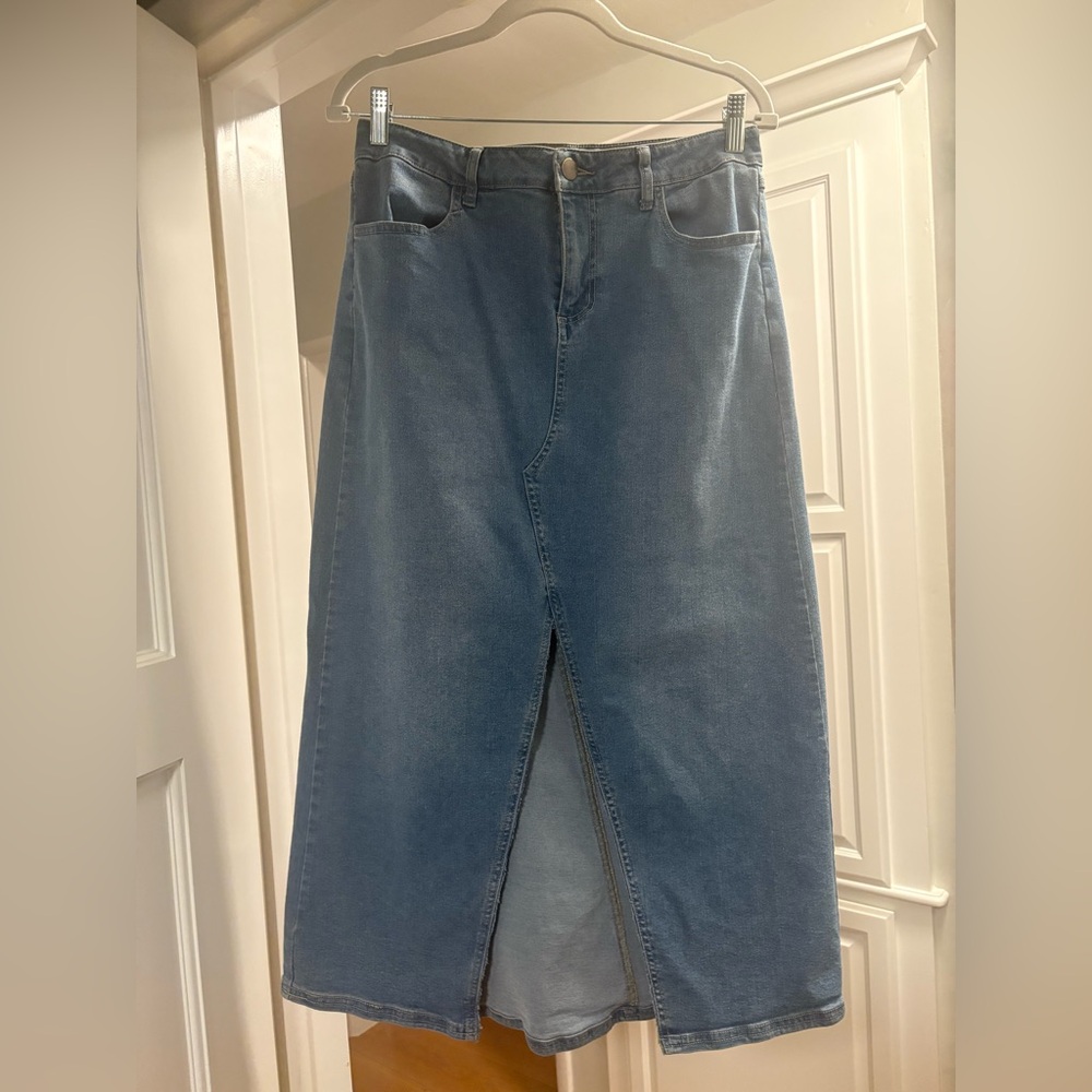 Baccini Blue Straight-Leg Denim Skirt-Jeans with Front Slit
